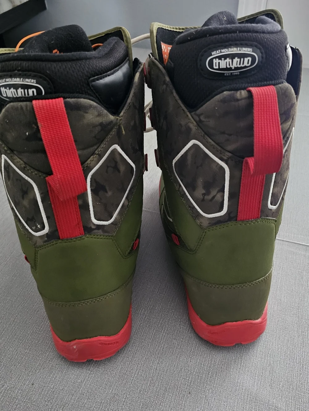 THIRTY TWO Light JP Walker Snowboard Boots Green Red Men's Size 10